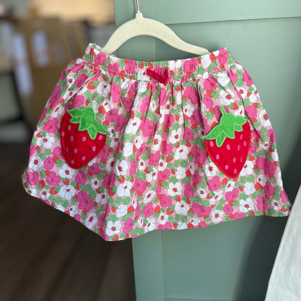 NWOT Strawberry Floral Applique Skirt